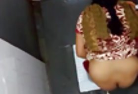 Forši seksa pozas, slēpto kameru desi dāma slēptās aabha