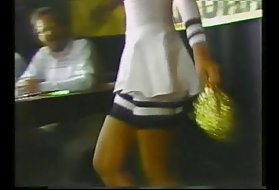 Mana sieva ir deju mana uzņēmuma bikini konkurss jauniešiem pisechki porno