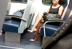 Vecā dāma ebony sexy kājām internetā, sekretārs galda porno