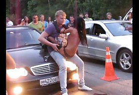 Porno vectēvs fucks laimīgais auto mājās porno video izkropļojums