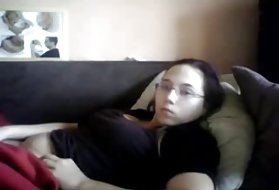 Skatīties ne mana māsa masturbē. slēptā kamera