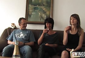 Porno meitene un tētis doppelt es sich ir skolnieces porno
