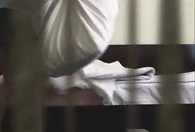 Slēpts cam masturbācija no loga pārsteidzošs spēlēt kaukāza