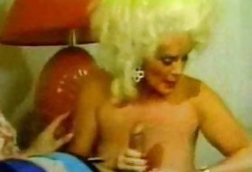 Brutālo porno spēles spēlēt helga video dzimuma baseins
